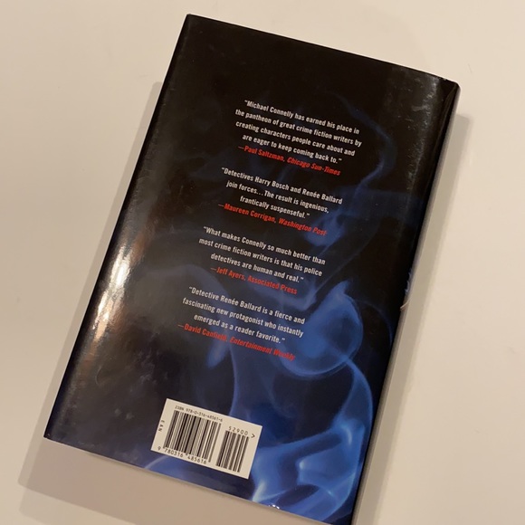 The Night Fire Hardcover Michael Connelly Book Fiction Murder Suspense - Picture 2 of 14